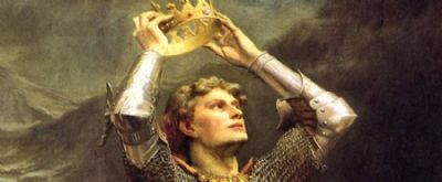 KRAL KRALLIĞINA GERİ DÖNÜYOR